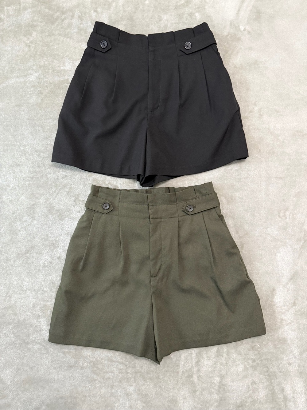 Banana Republic High-Waist Tailored Pleated Shorts-Button Tab Size 4 Black&Olive